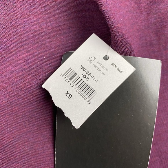 NWT Gap GapFit Sweatshirt Womens XS Burgundy Double Knit Crop Hoodie Activewear - Picture 6 of 15